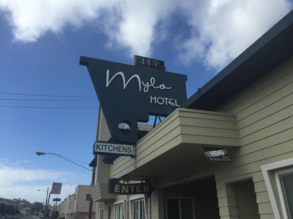 Mylo Hotel Daly City Exterior photo